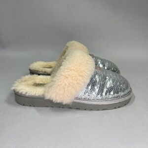 UGG Girl's Size 5 Dazzle‎ Sliver Sequin Slippers